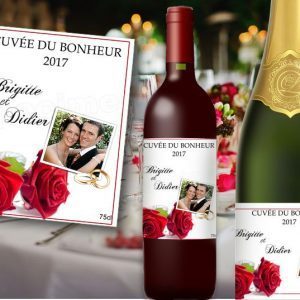 etiquette champagne et vin pour mariage à personnaliser illustrées de deux roses rouge