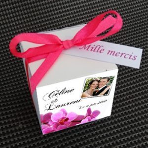 theme-flower-boite-dragees-carre-dessus